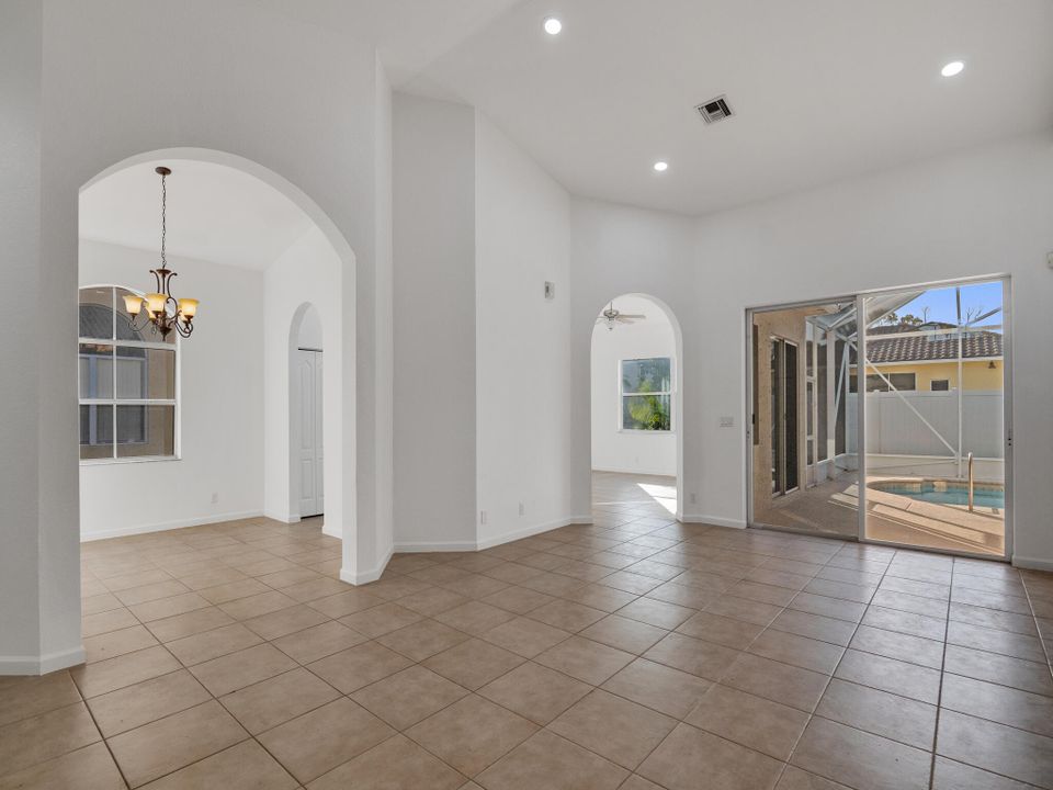 For Sale: $375,000 (3 beds, 2 baths, 1950 Square Feet)