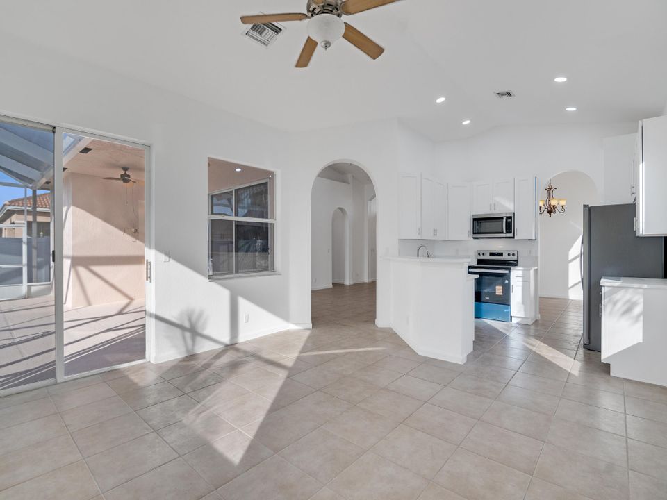 For Sale: $375,000 (3 beds, 2 baths, 1950 Square Feet)