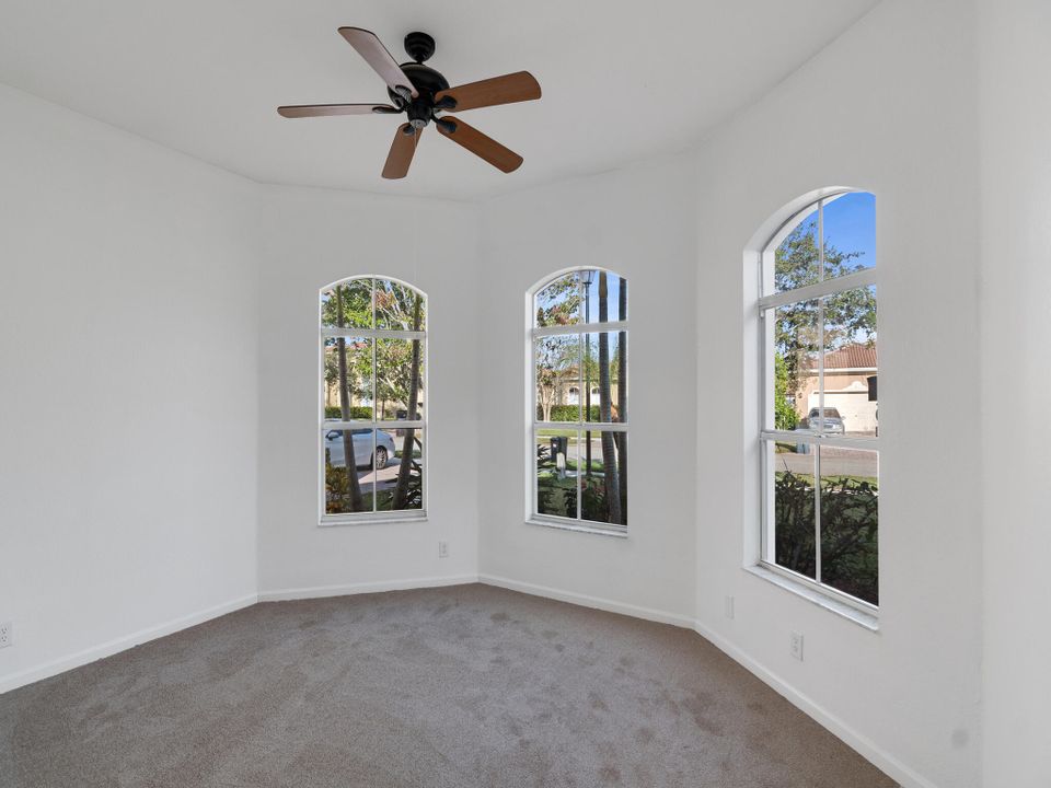 For Sale: $375,000 (3 beds, 2 baths, 1950 Square Feet)