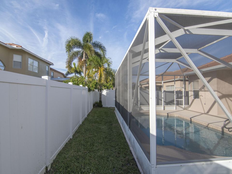 For Sale: $375,000 (3 beds, 2 baths, 1950 Square Feet)