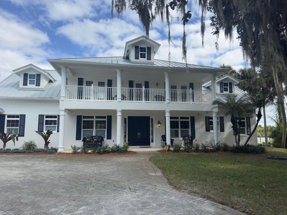 En Venta: $3,995,000 (5 camas, 4 baños, 3947 Pies cuadrados)