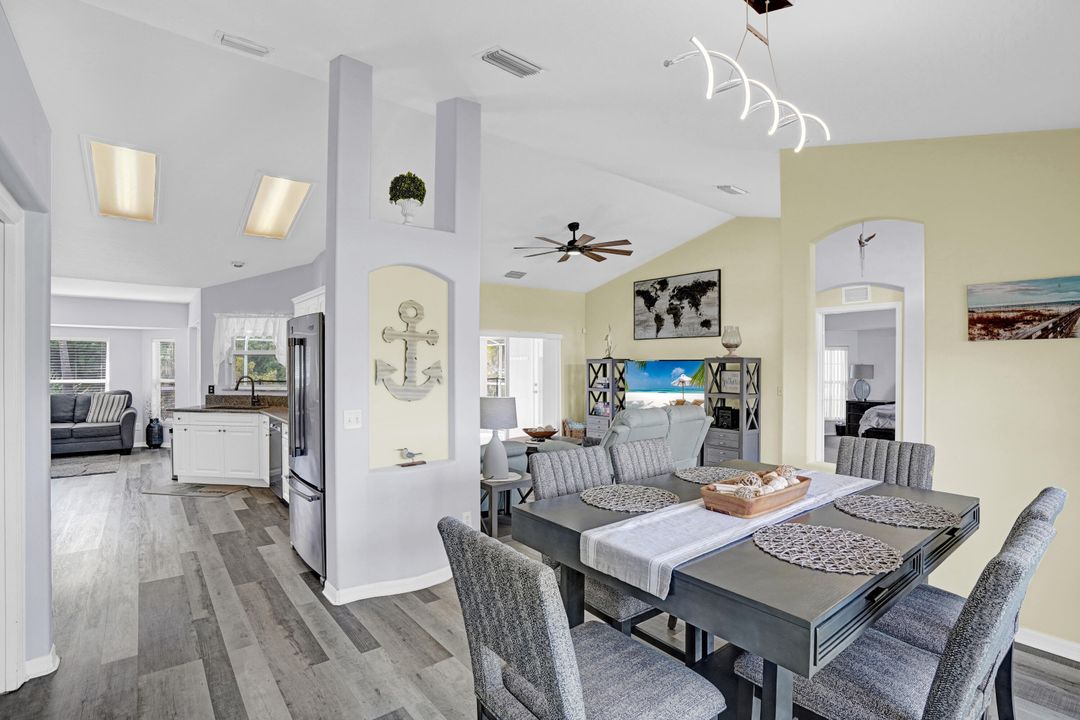 For Sale: $520,000 (3 beds, 2 baths, 1902 Square Feet)