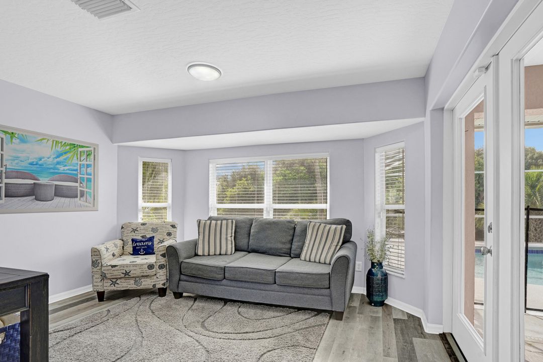 For Sale: $520,000 (3 beds, 2 baths, 1902 Square Feet)