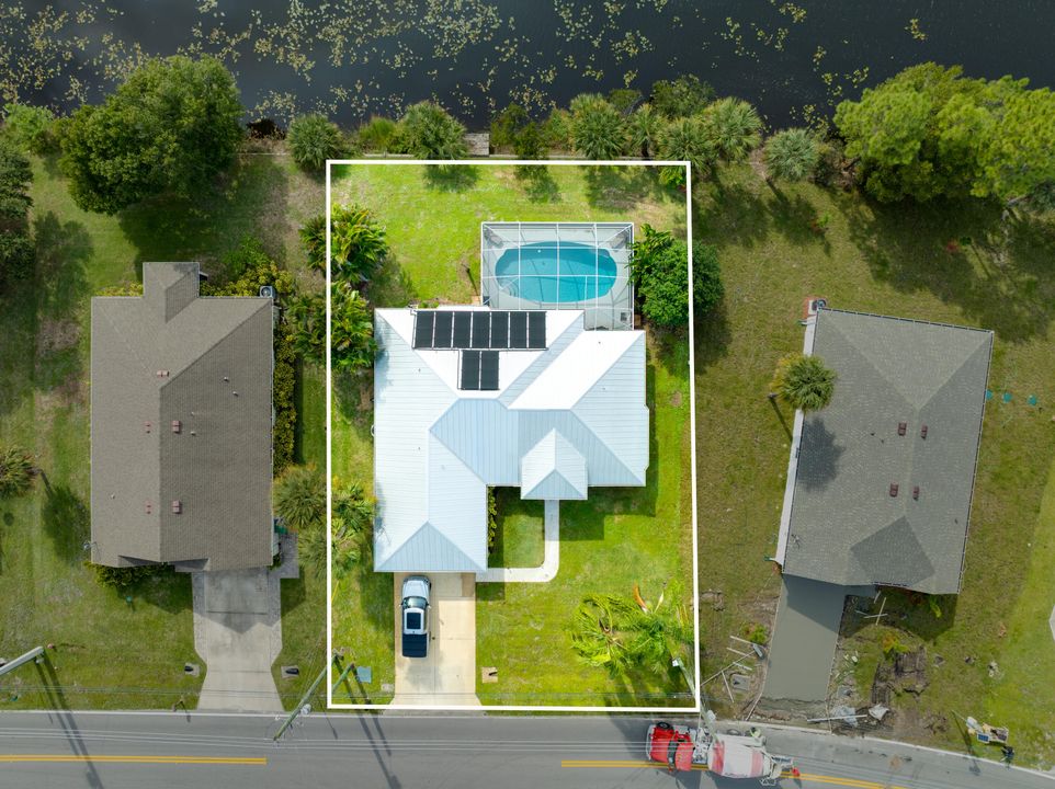 For Sale: $520,000 (3 beds, 2 baths, 1902 Square Feet)