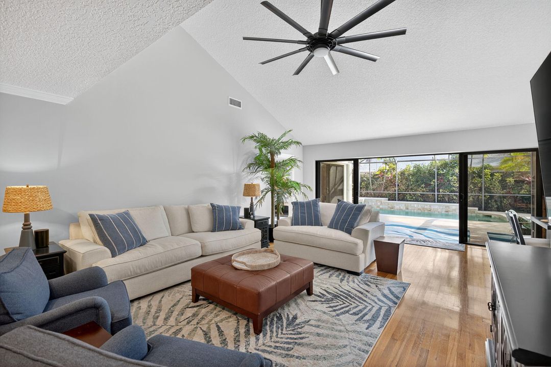 For Sale: $1,349,000 (4 beds, 2 baths, 2189 Square Feet)