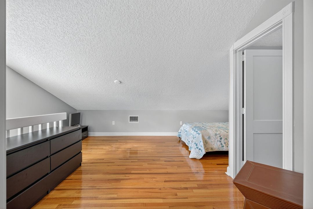 For Sale: $1,349,000 (4 beds, 2 baths, 2189 Square Feet)