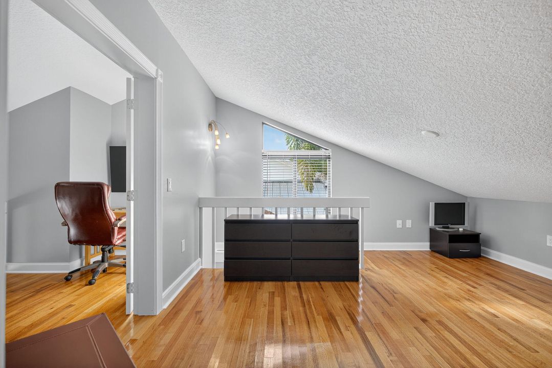 For Sale: $1,349,000 (4 beds, 2 baths, 2189 Square Feet)