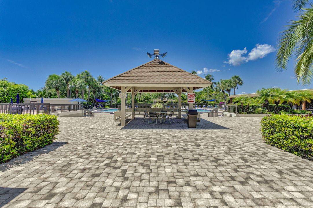 For Sale: $1,349,000 (4 beds, 2 baths, 2189 Square Feet)