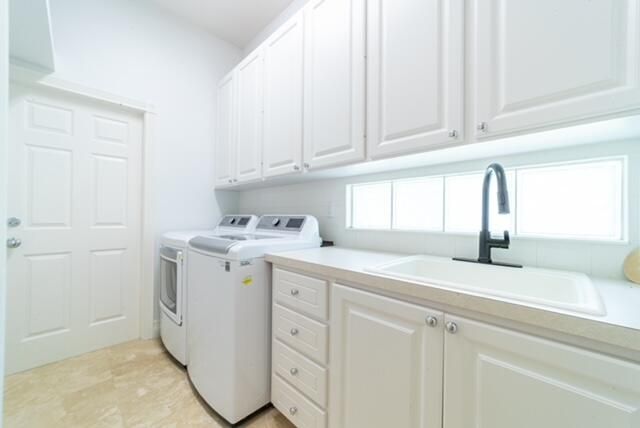 For Rent: $5,900 (3 beds, 3 baths, 2023 Square Feet)