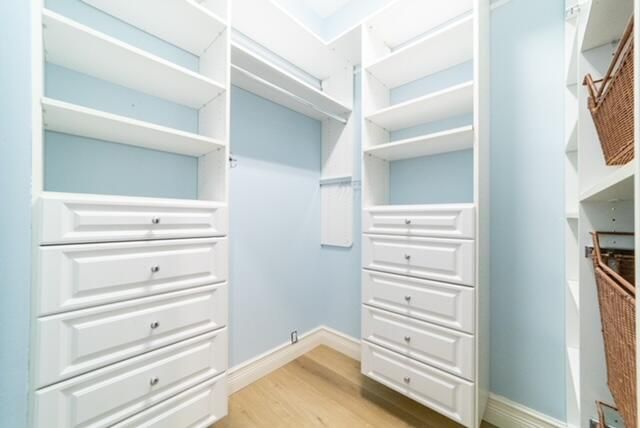 For Rent: $5,900 (3 beds, 3 baths, 2023 Square Feet)