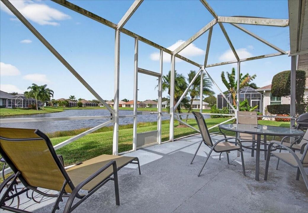 Activo con contrato: $350,000 (3 camas, 2 baños, 1569 Pies cuadrados)