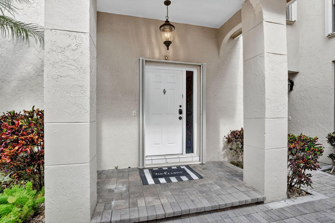 待售: $450,000 (3 贝兹, 2 浴室, 2149 平方英尺)