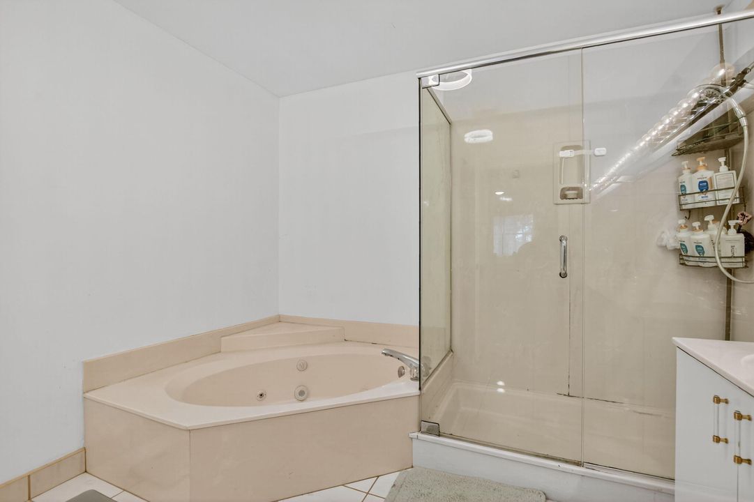 待售: $450,000 (3 贝兹, 2 浴室, 2149 平方英尺)