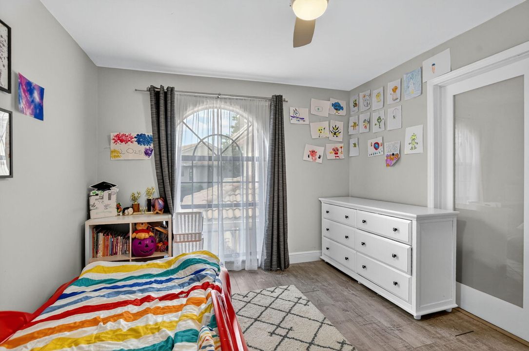 待售: $450,000 (3 贝兹, 2 浴室, 2149 平方英尺)