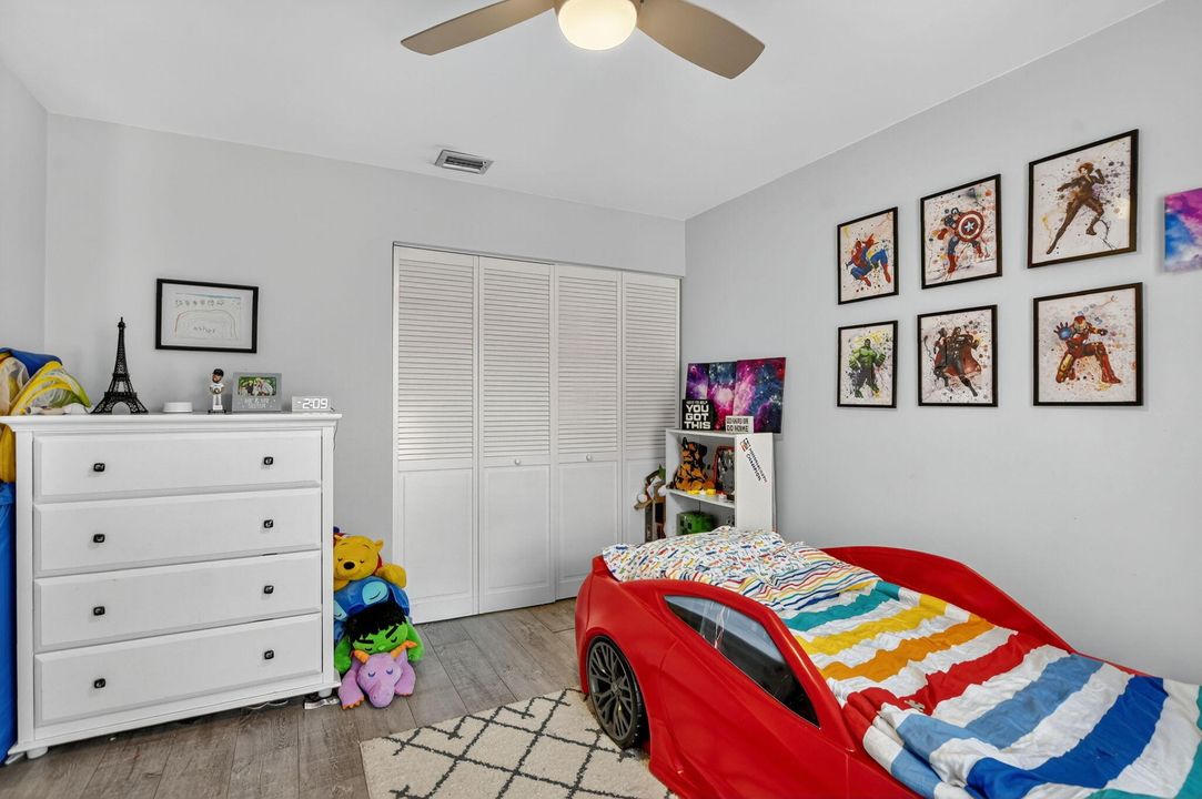 待售: $450,000 (3 贝兹, 2 浴室, 2149 平方英尺)