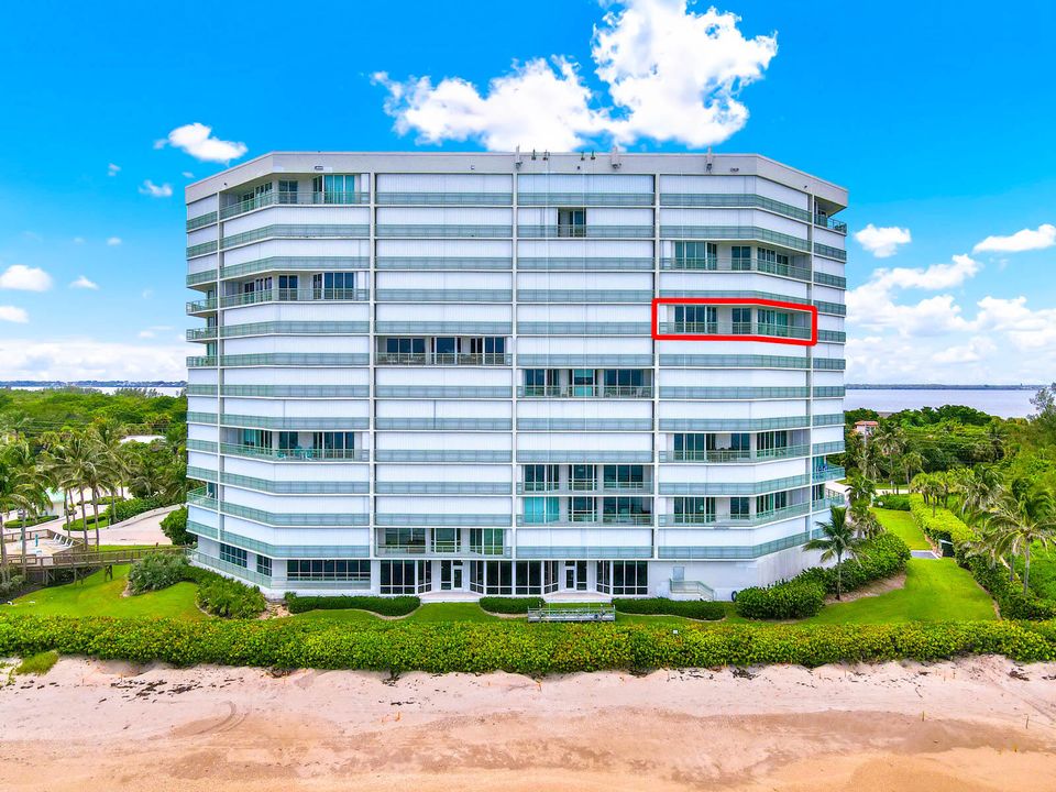 For Sale: $1,075,000 (3 beds, 2 baths, 1929 Square Feet)