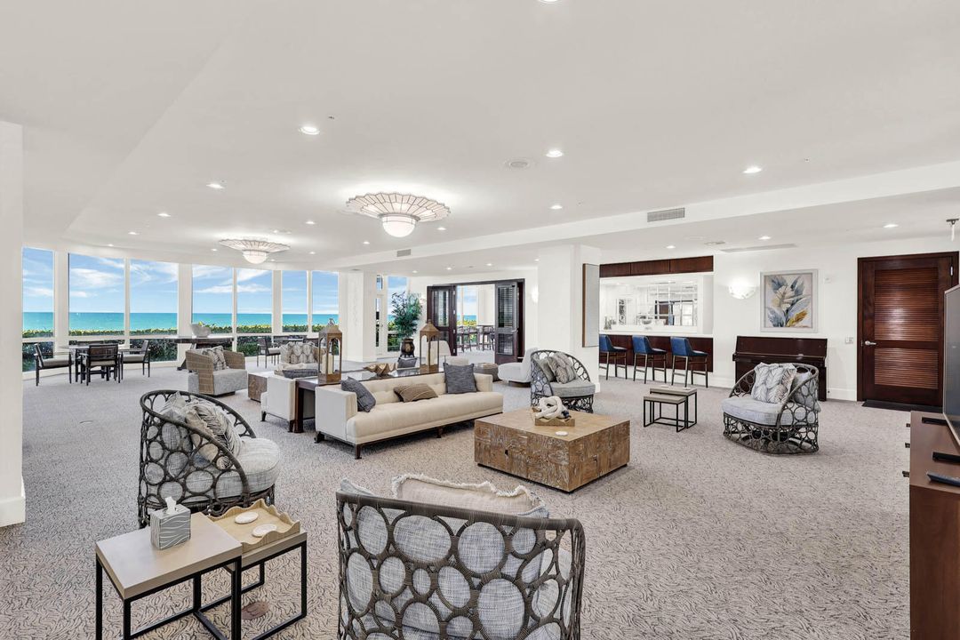 For Sale: $1,075,000 (3 beds, 2 baths, 1929 Square Feet)