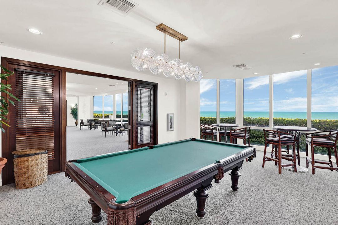 For Sale: $1,075,000 (3 beds, 2 baths, 1929 Square Feet)