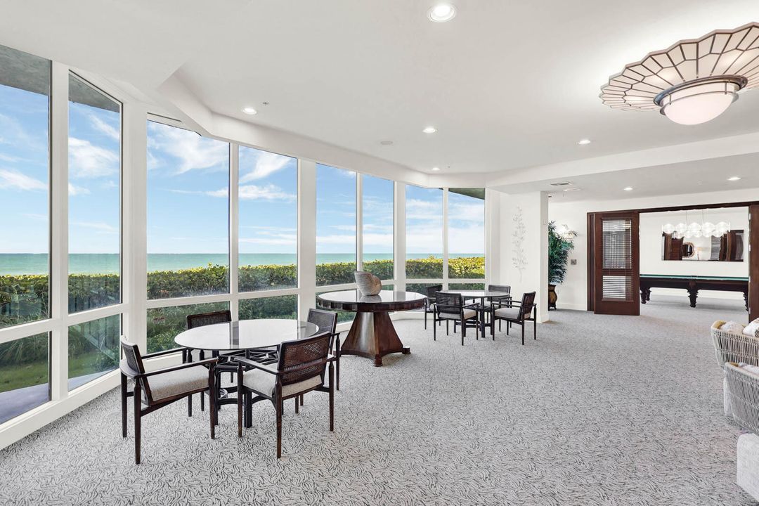 For Sale: $1,075,000 (3 beds, 2 baths, 1929 Square Feet)