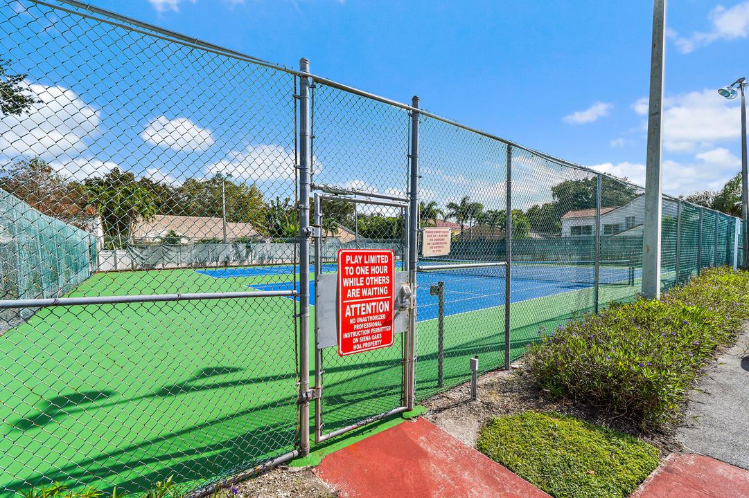 Activo con contrato: $685,000 (3 camas, 2 baños, 1801 Pies cuadrados)