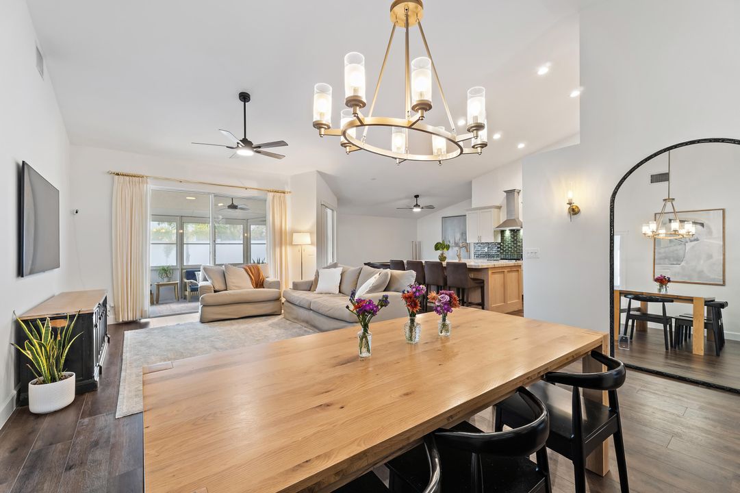 Activo con contrato: $685,000 (3 camas, 2 baños, 1801 Pies cuadrados)