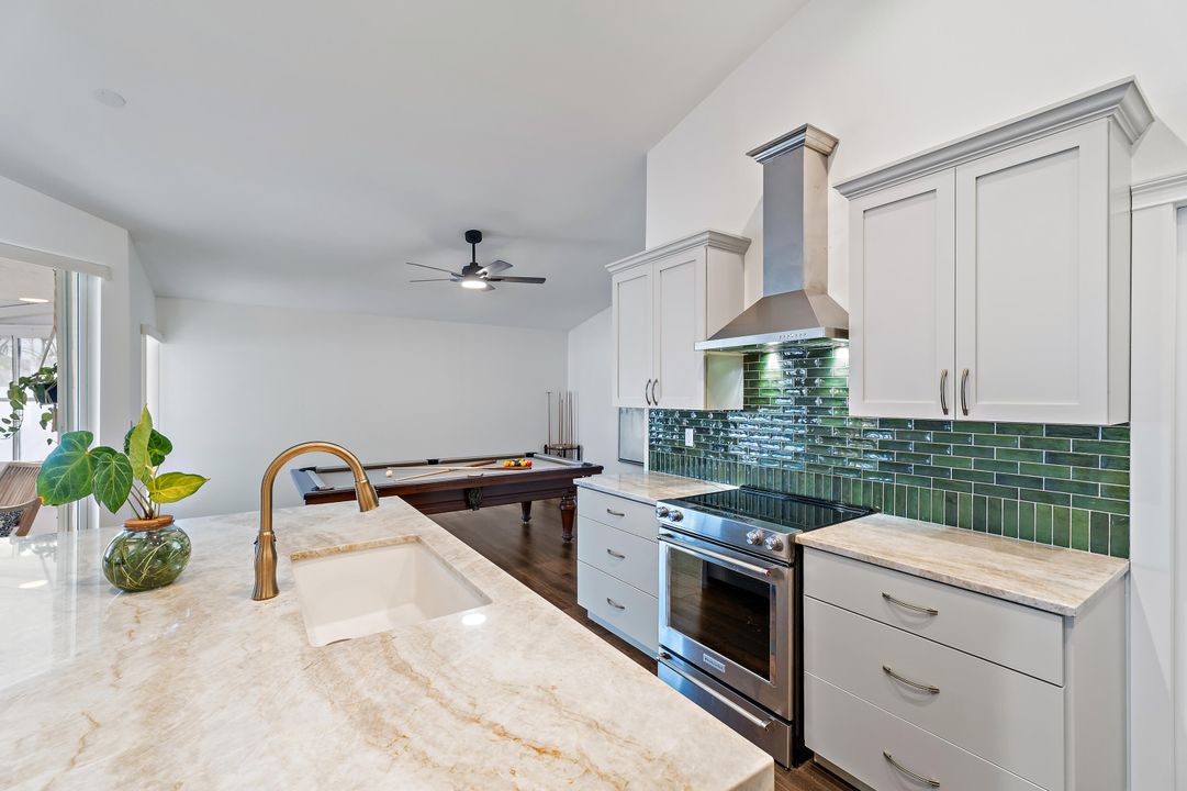 Activo con contrato: $685,000 (3 camas, 2 baños, 1801 Pies cuadrados)