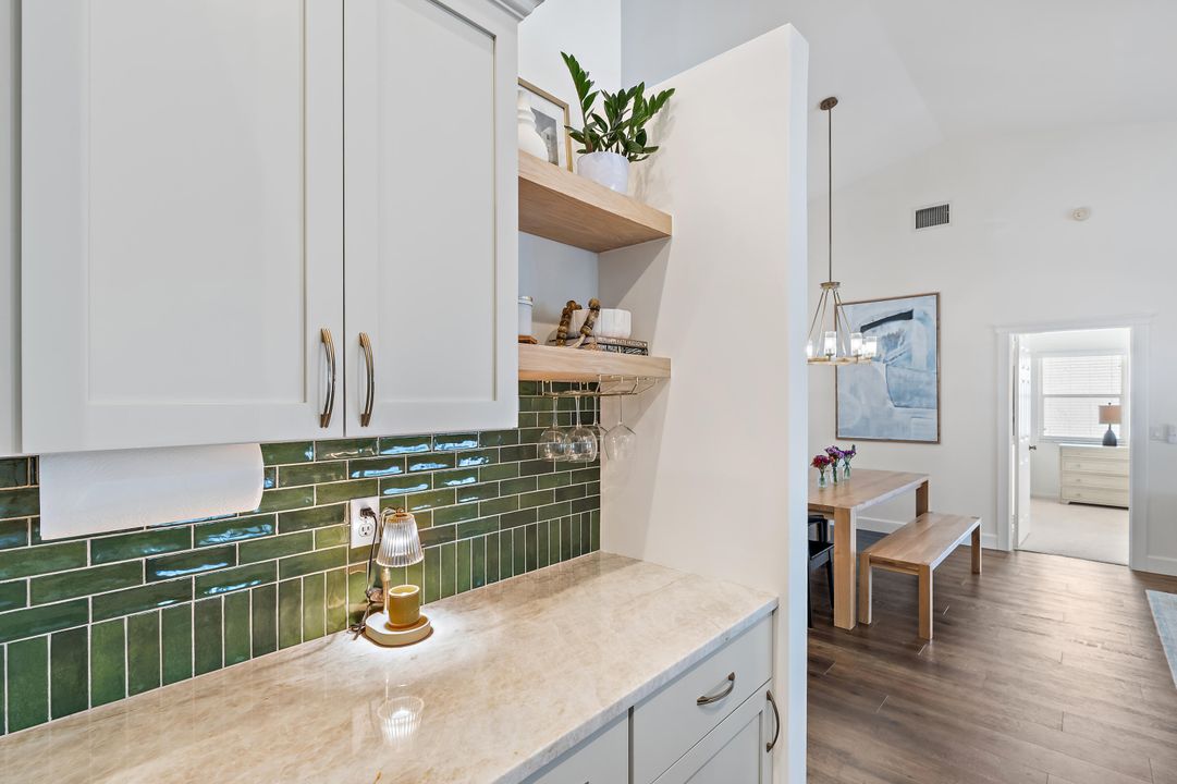 Activo con contrato: $685,000 (3 camas, 2 baños, 1801 Pies cuadrados)