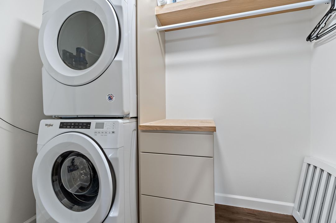 Activo con contrato: $685,000 (3 camas, 2 baños, 1801 Pies cuadrados)