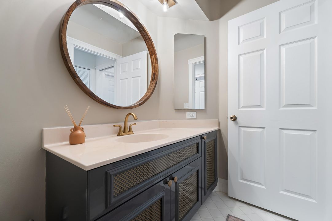 Activo con contrato: $685,000 (3 camas, 2 baños, 1801 Pies cuadrados)