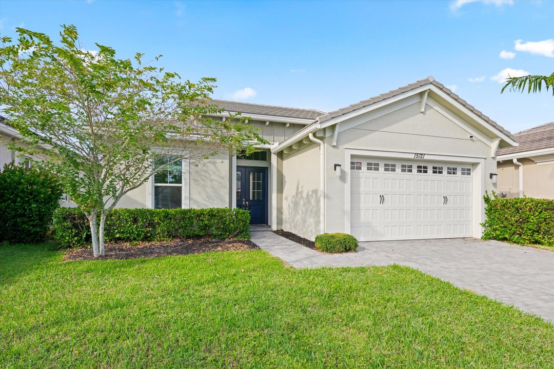 待售: $585,000 (3 贝兹, 2 浴室, 2042 平方英尺)