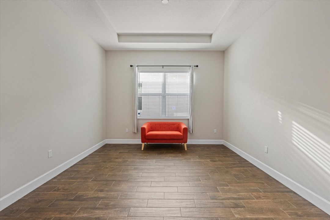 待售: $585,000 (3 贝兹, 2 浴室, 2042 平方英尺)