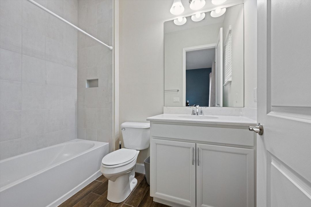 待售: $585,000 (3 贝兹, 2 浴室, 2042 平方英尺)