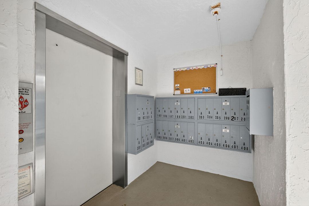 На продажу: $349,000 (1 спален, 1 ванн, 860 Квадратных фут)