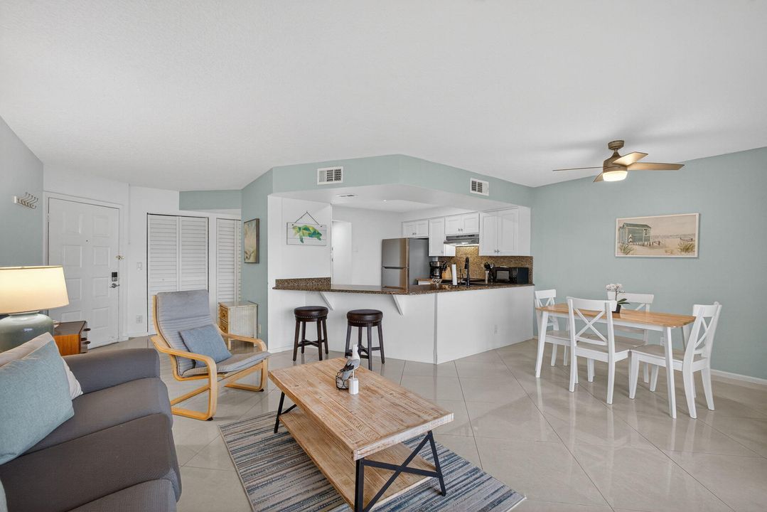 На продажу: $349,000 (1 спален, 1 ванн, 860 Квадратных фут)