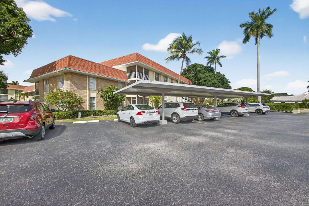 待售: $239,000 (2 贝兹, 2 浴室, 1162 平方英尺)