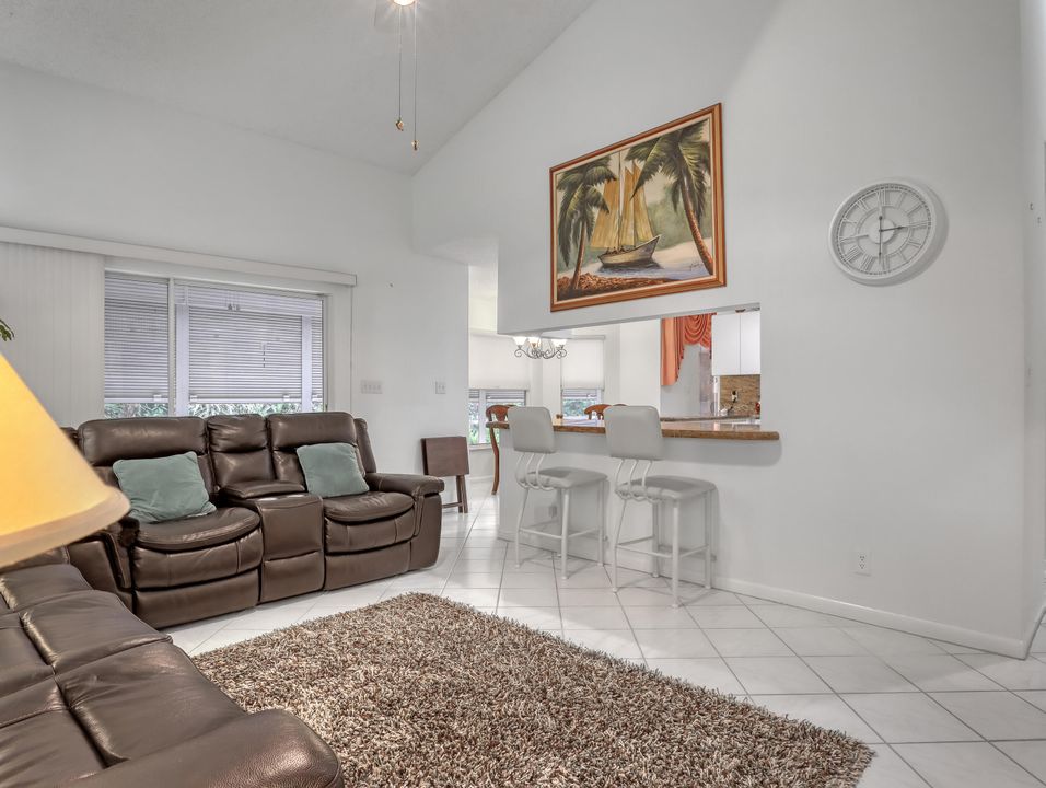 For Sale: $750,000 (3 beds, 2 baths, 2095 Square Feet)