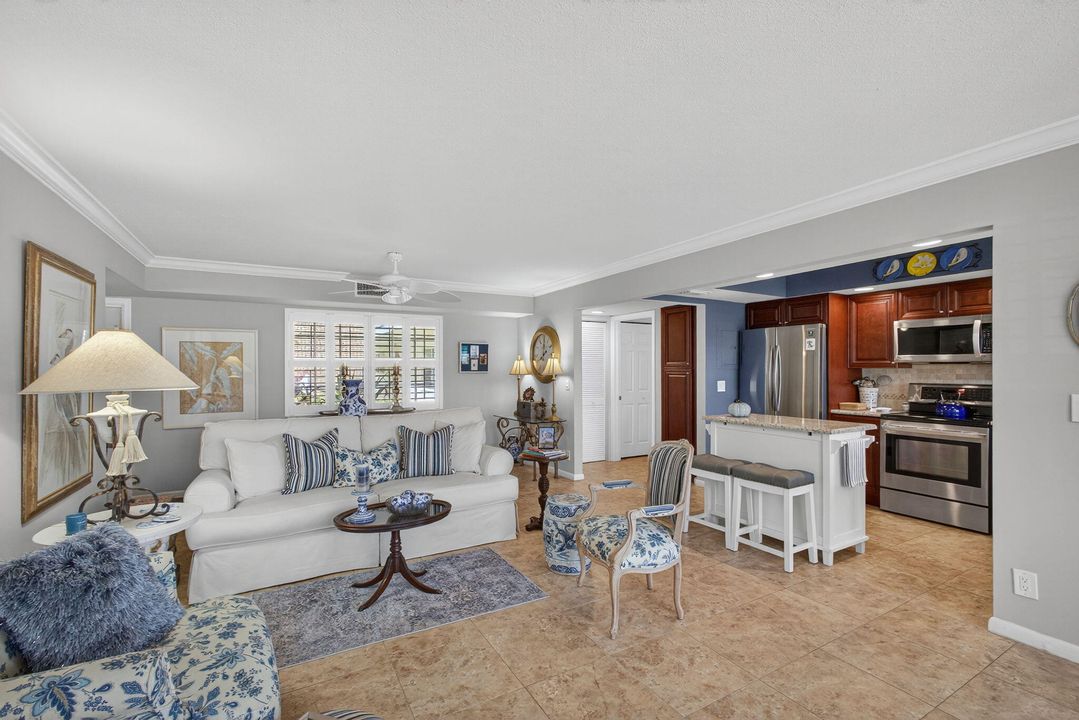 待售: $239,000 (2 贝兹, 2 浴室, 1162 平方英尺)