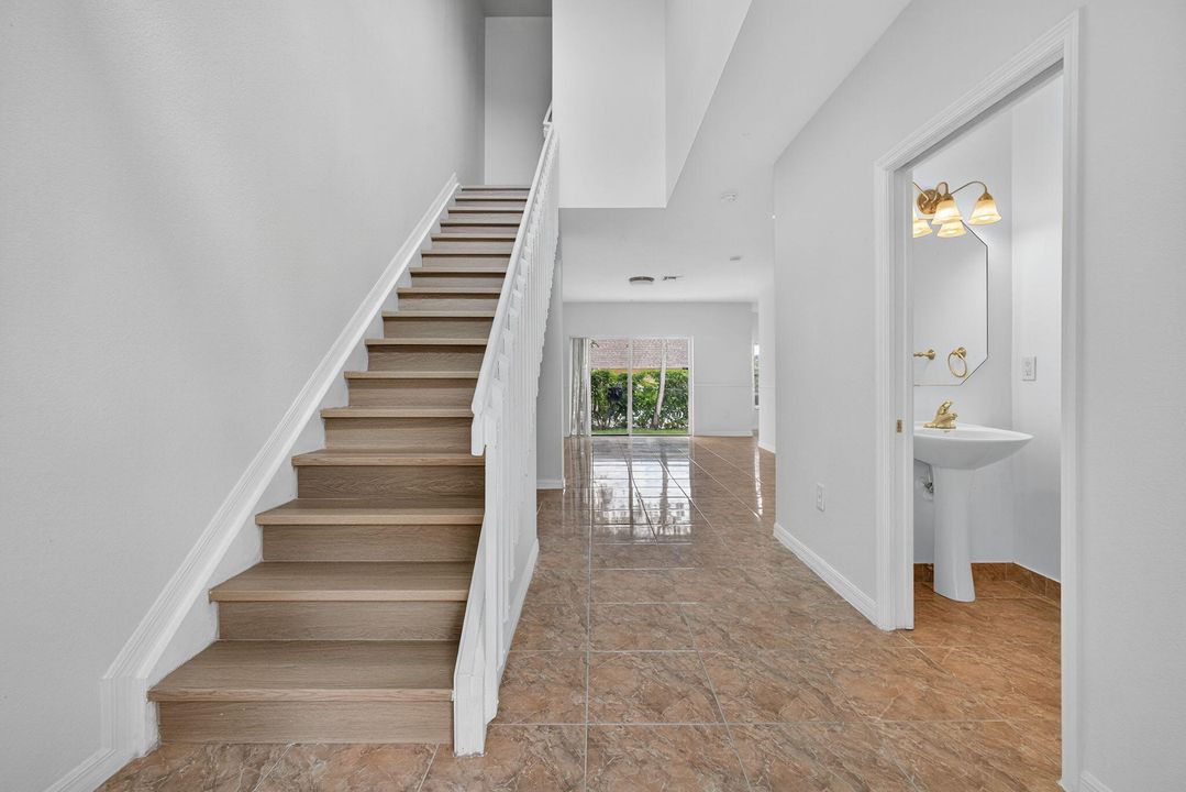 En Venta: $300,000 (3 camas, 2 baños, 1543 Pies cuadrados)