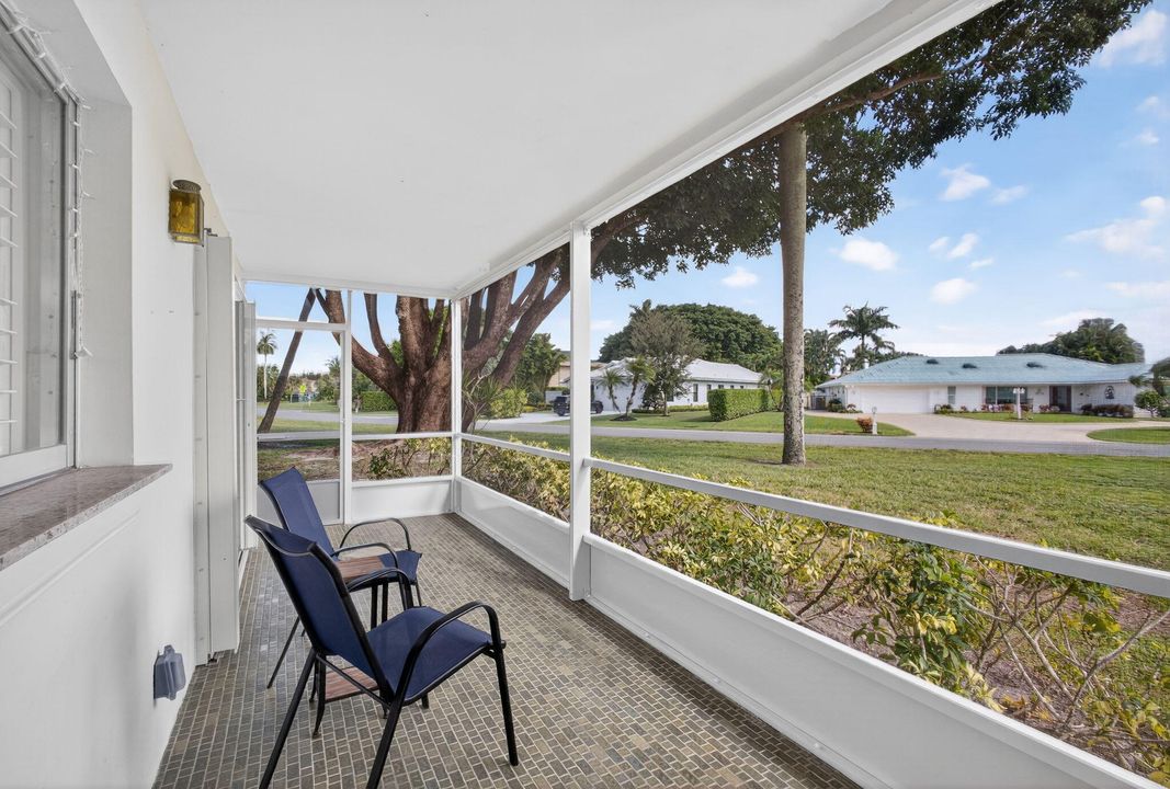 待售: $239,000 (2 贝兹, 2 浴室, 1162 平方英尺)