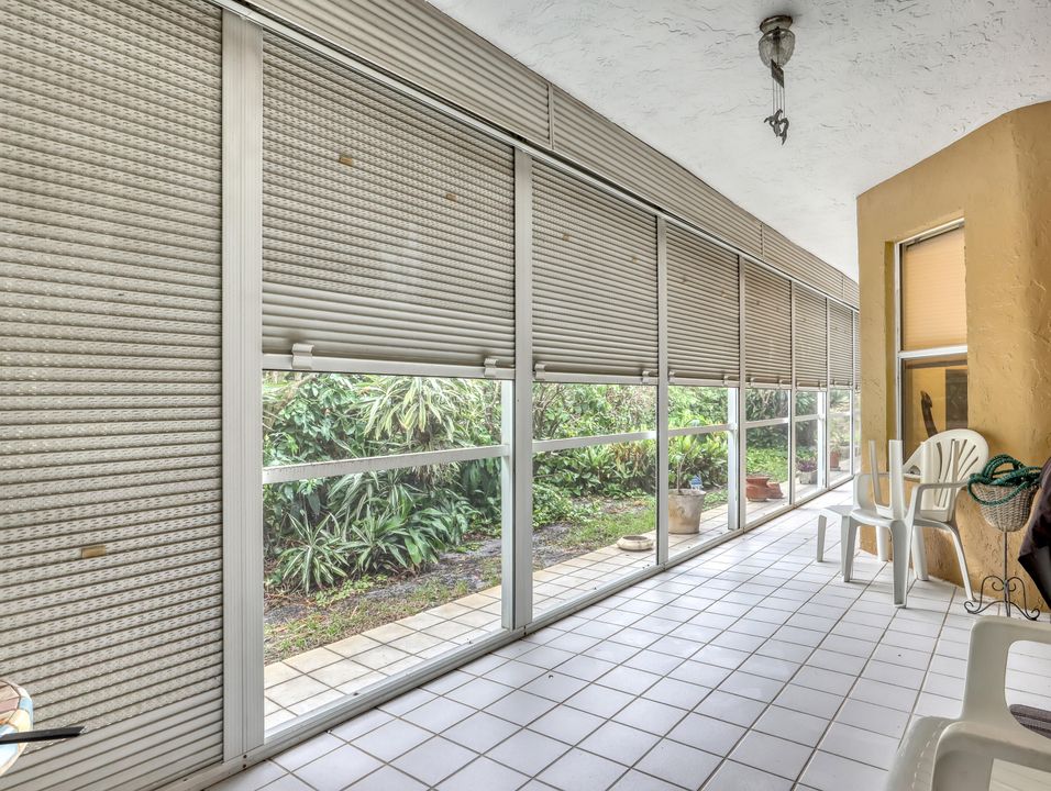 For Sale: $750,000 (3 beds, 2 baths, 2095 Square Feet)