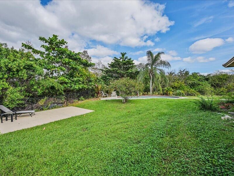 For Sale: $1,189,000 (4 beds, 2 baths, 2500 Square Feet)