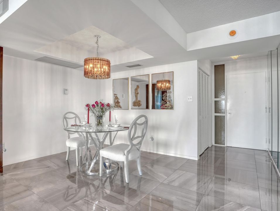 На продажу: $599,000 (2 спален, 2 ванн, 1291 Квадратных фут)