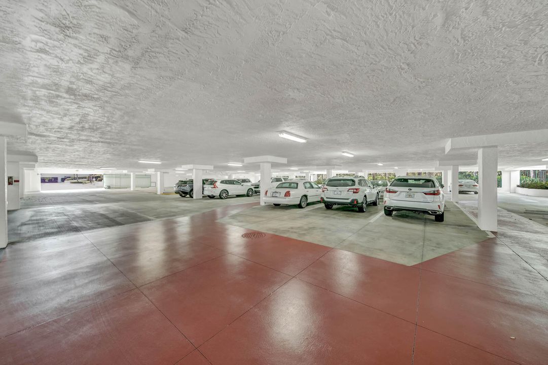 For Sale: $1,075,000 (3 beds, 2 baths, 1929 Square Feet)