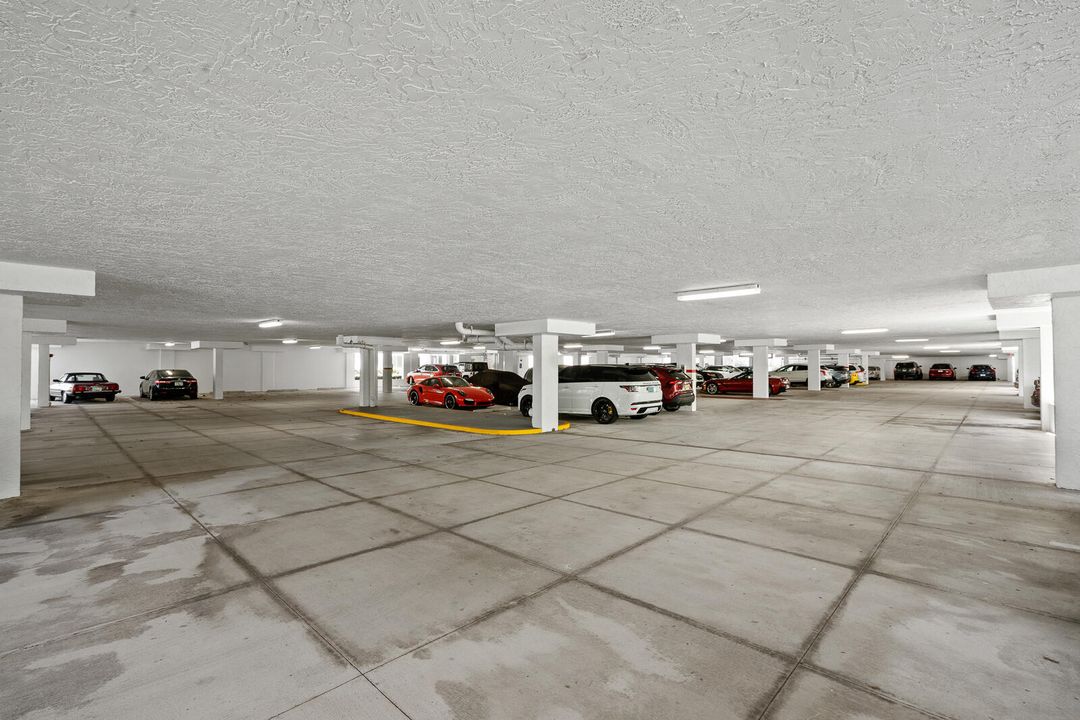 For Sale: $1,075,000 (3 beds, 2 baths, 1929 Square Feet)