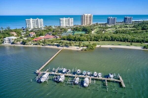 For Sale: $1,075,000 (3 beds, 2 baths, 1929 Square Feet)