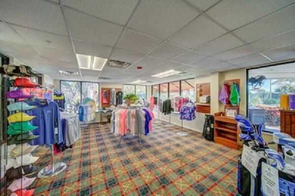 For Sale: $1,075,000 (3 beds, 2 baths, 1929 Square Feet)