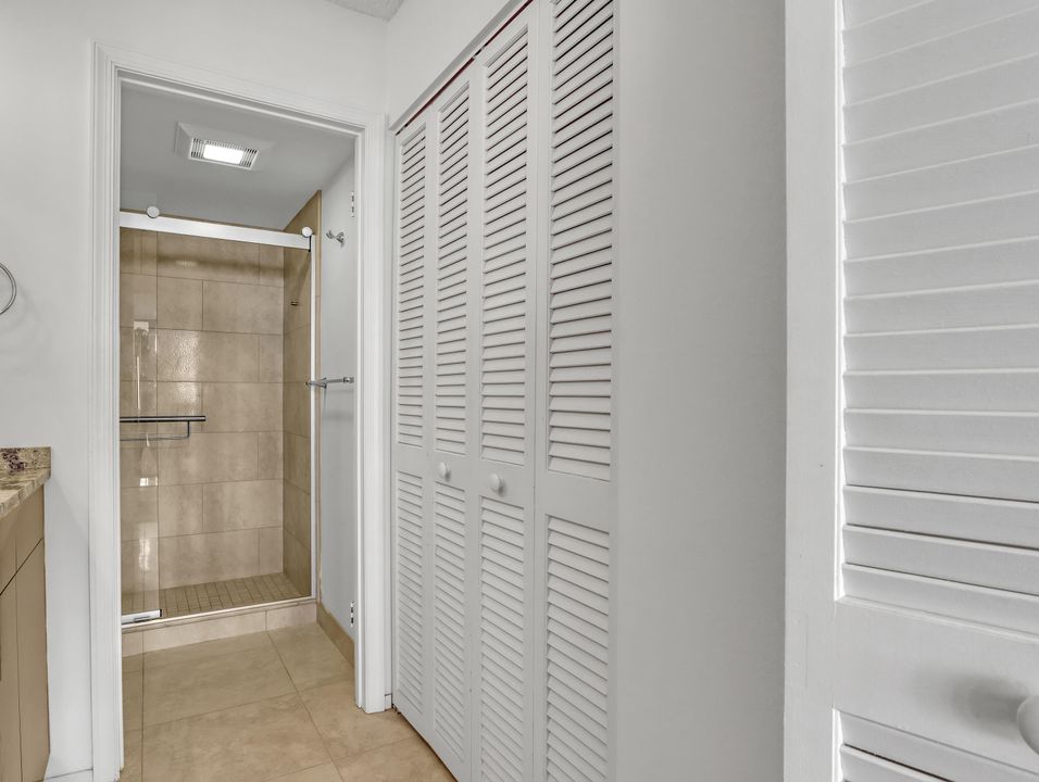 На продажу: $599,000 (2 спален, 2 ванн, 1291 Квадратных фут)