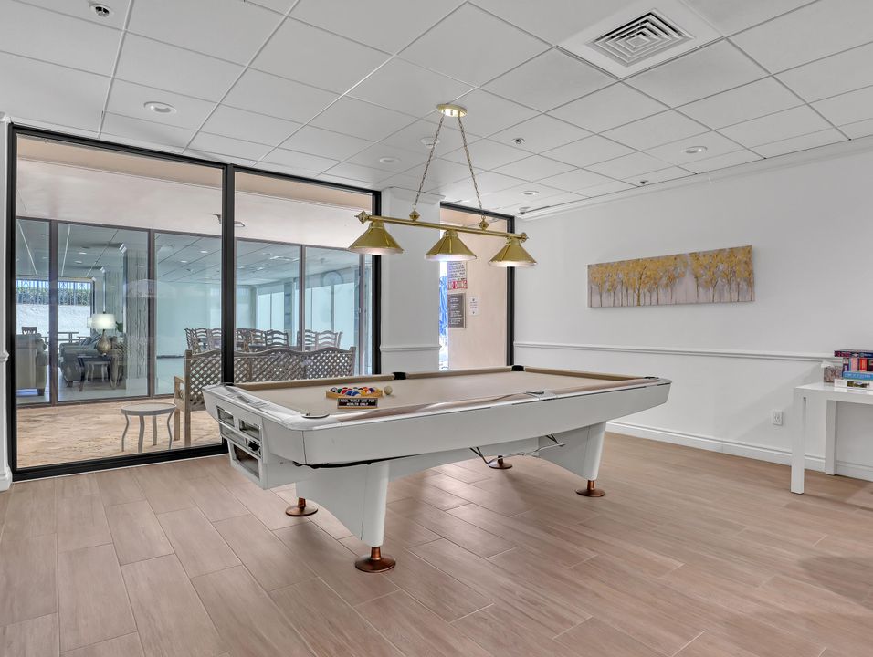 На продажу: $599,000 (2 спален, 2 ванн, 1291 Квадратных фут)