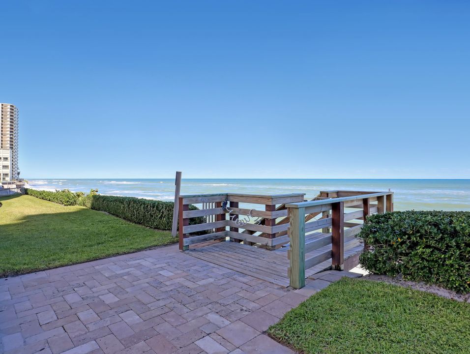 На продажу: $599,000 (2 спален, 2 ванн, 1291 Квадратных фут)