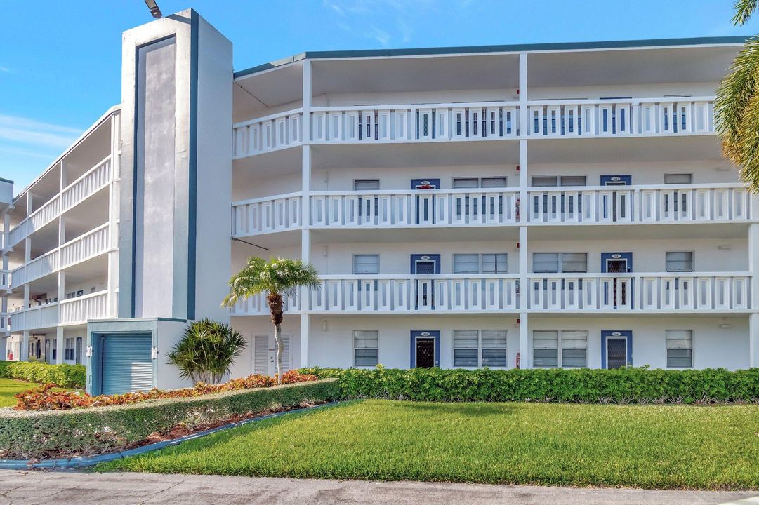 待售: $129,900 (2 贝兹, 1 浴室, 861 平方英尺)